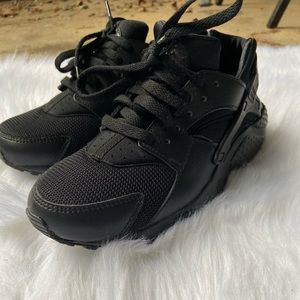 Nike Huarache sneakers SIZE 6 US 5.5UK